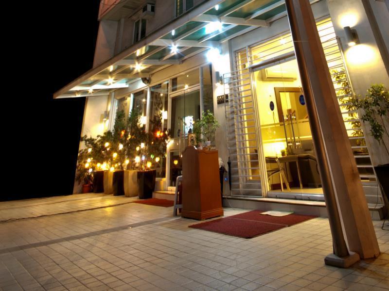 Avitel Hotel Makati City Exteriér fotografie