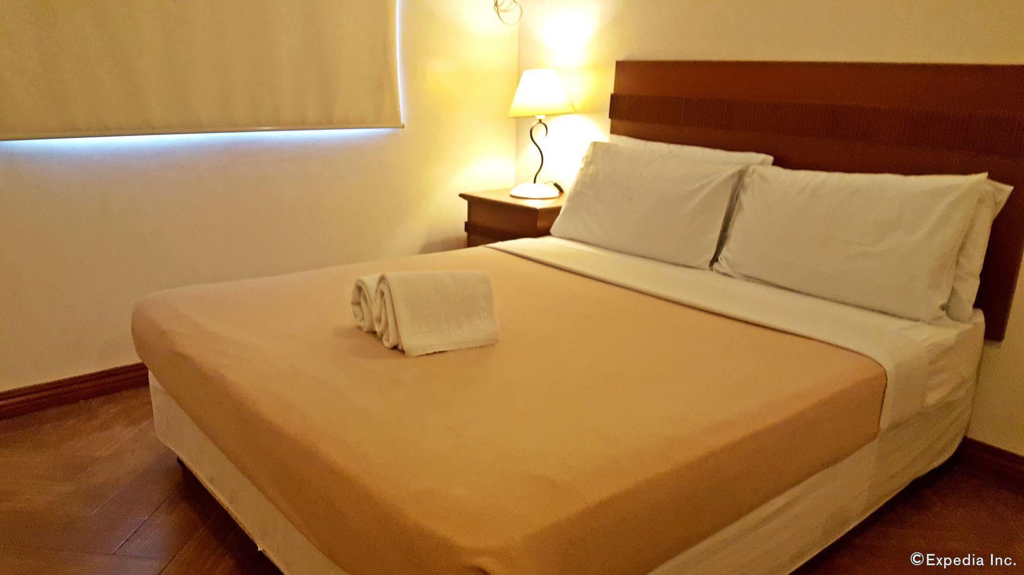 Avitel Hotel Makati City Exteriér fotografie