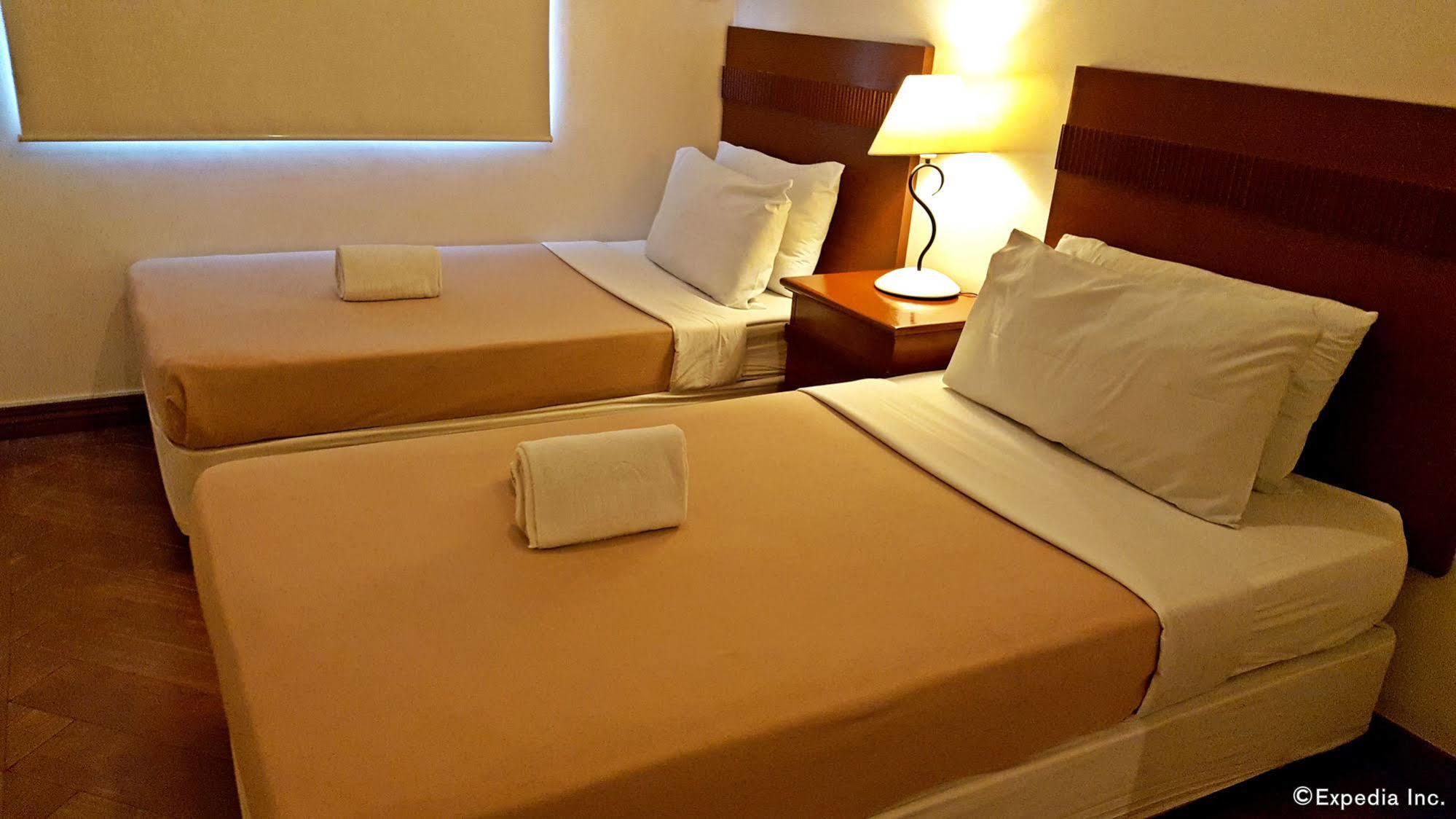 Avitel Hotel Makati City Exteriér fotografie