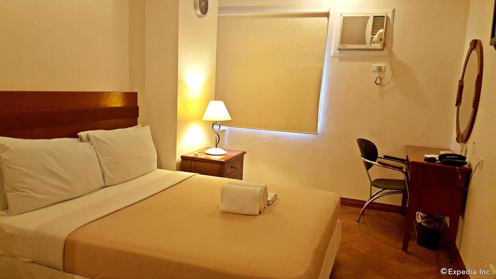 Avitel Hotel Makati City Exteriér fotografie